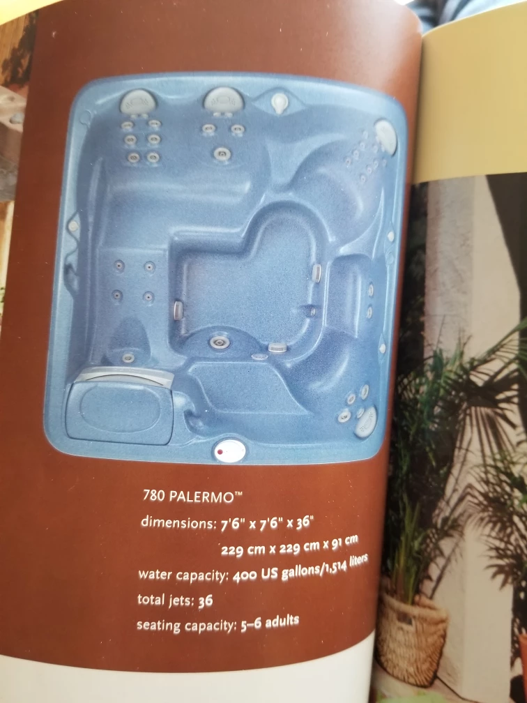 SPA HOT-TUB 7'6" square x 36 deep. 36 Jets. Seats 5-6