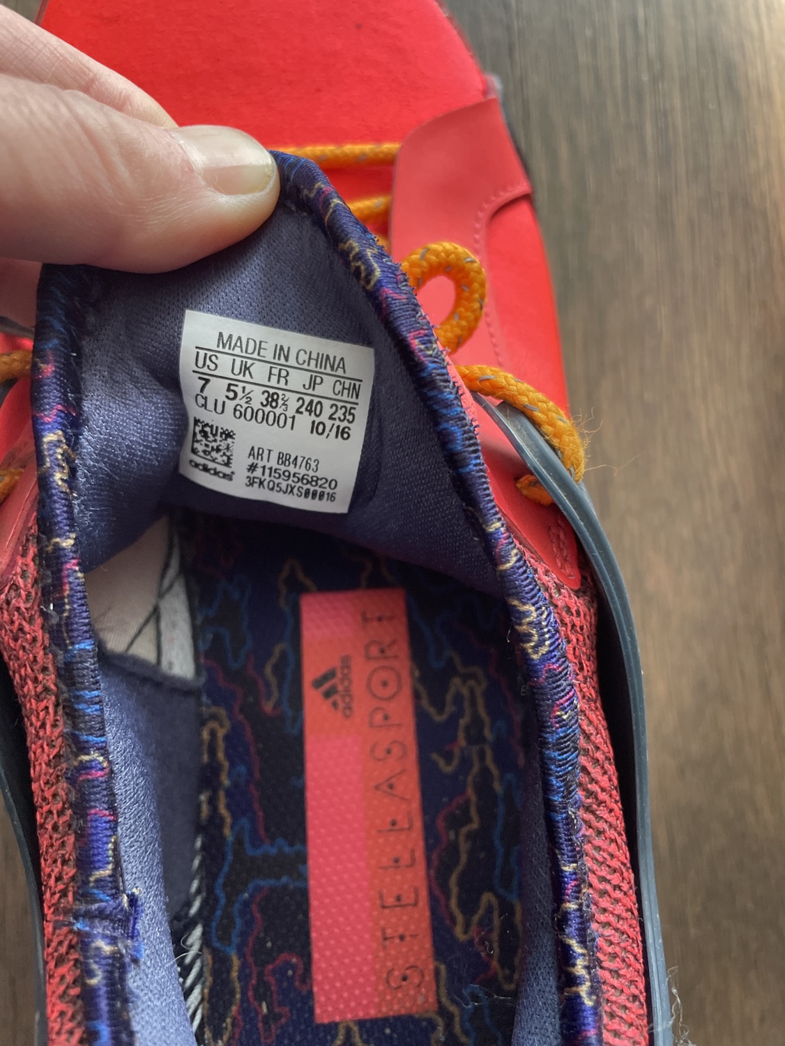 Women’s hiking shoes image indicator(6)