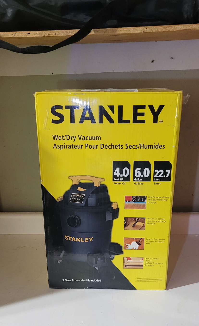 Stanley 6 Gallon Wet/Dry Vacuum, 4.0 Horsepower, 6.0 Gallon thumbnail