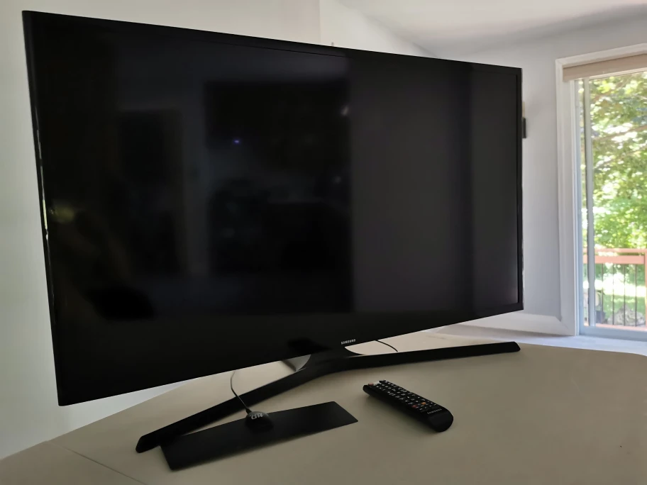 40" Samsung Smart LED TV