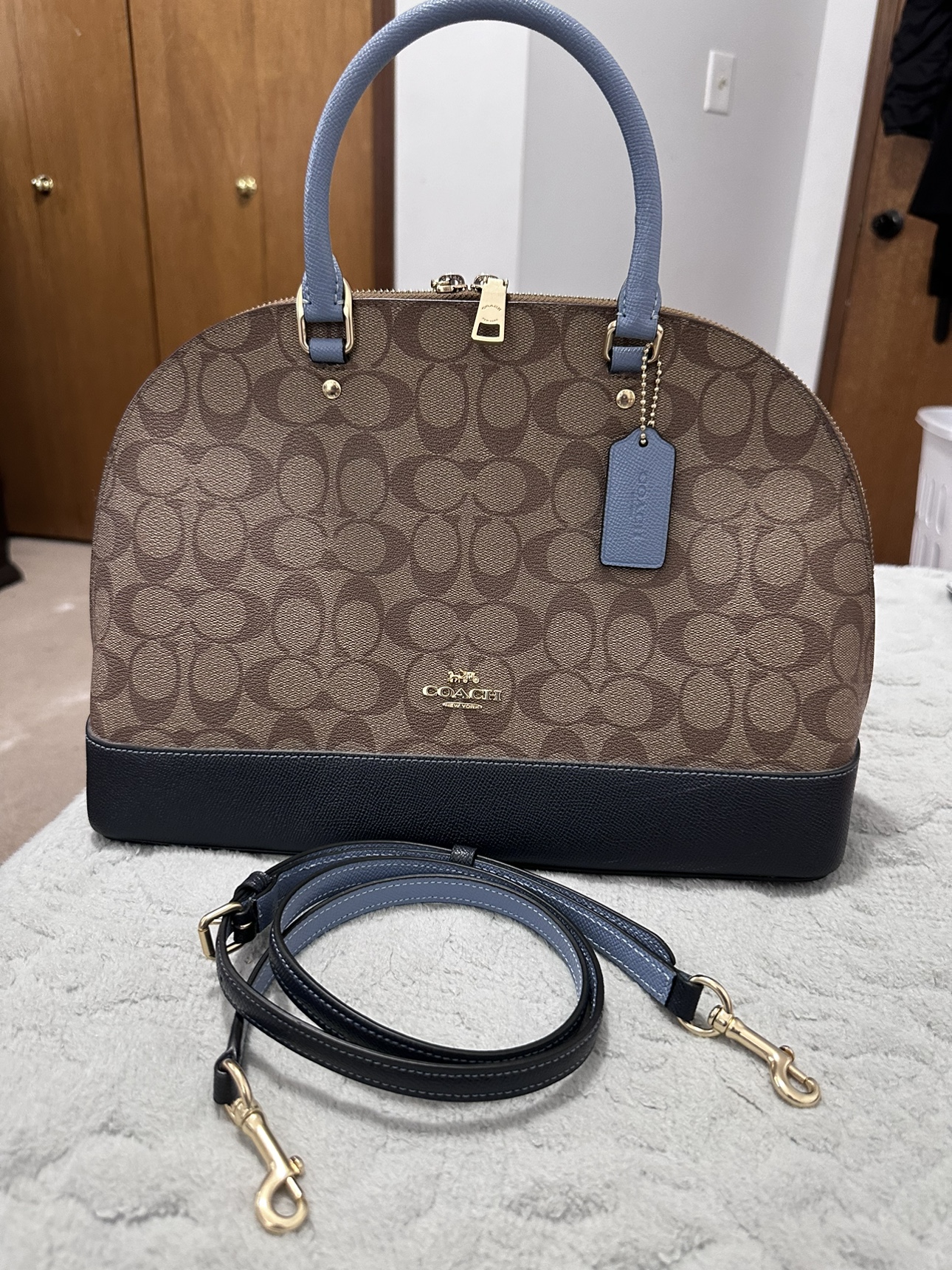 Coach authentic bag