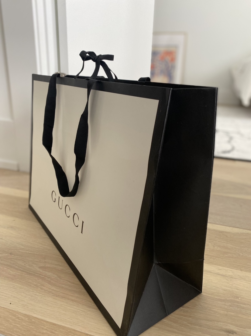 Gucchi paper bag