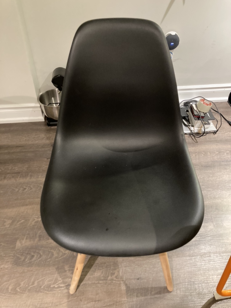4 Structube chairs