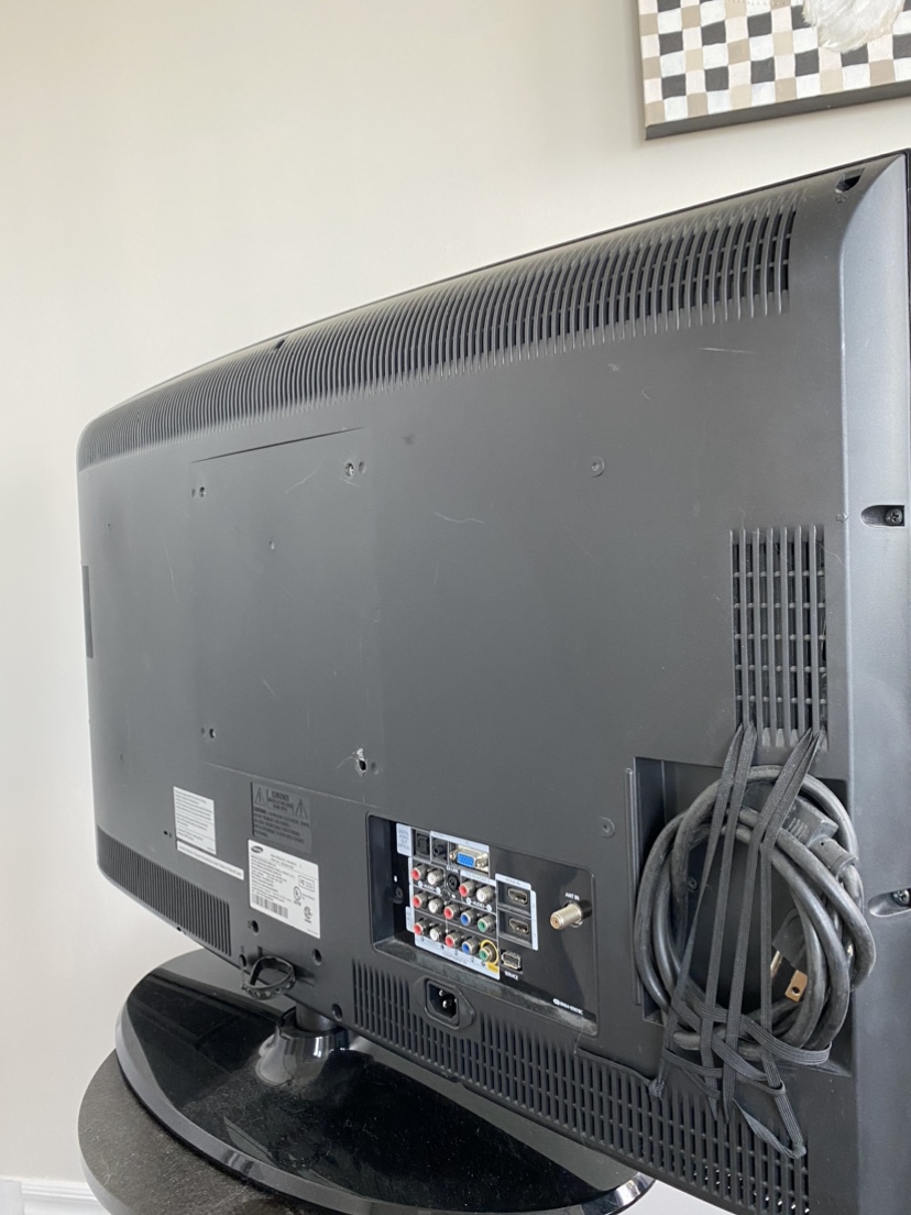 TV, projector and Vacuum - photo 4