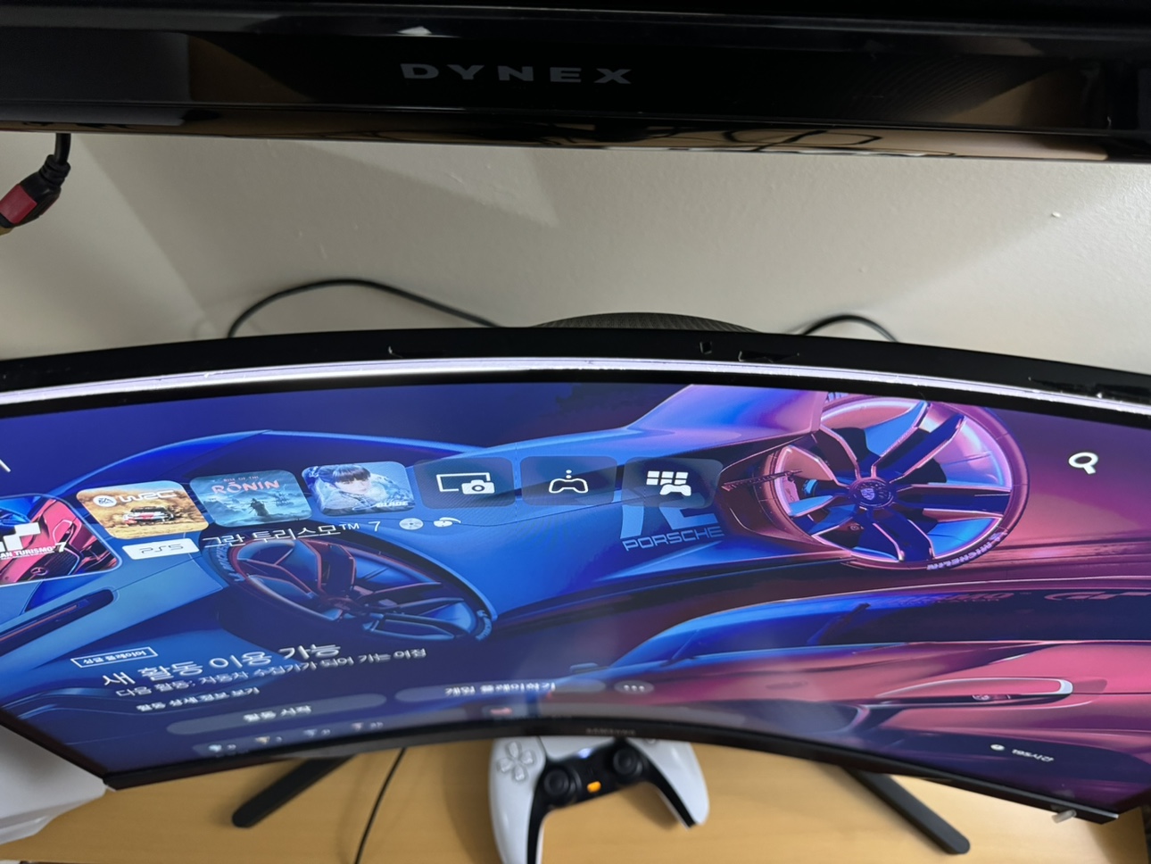 Samsung Odyssey G5 27”curved gaming monitor PICK UP ONLY - photo 3