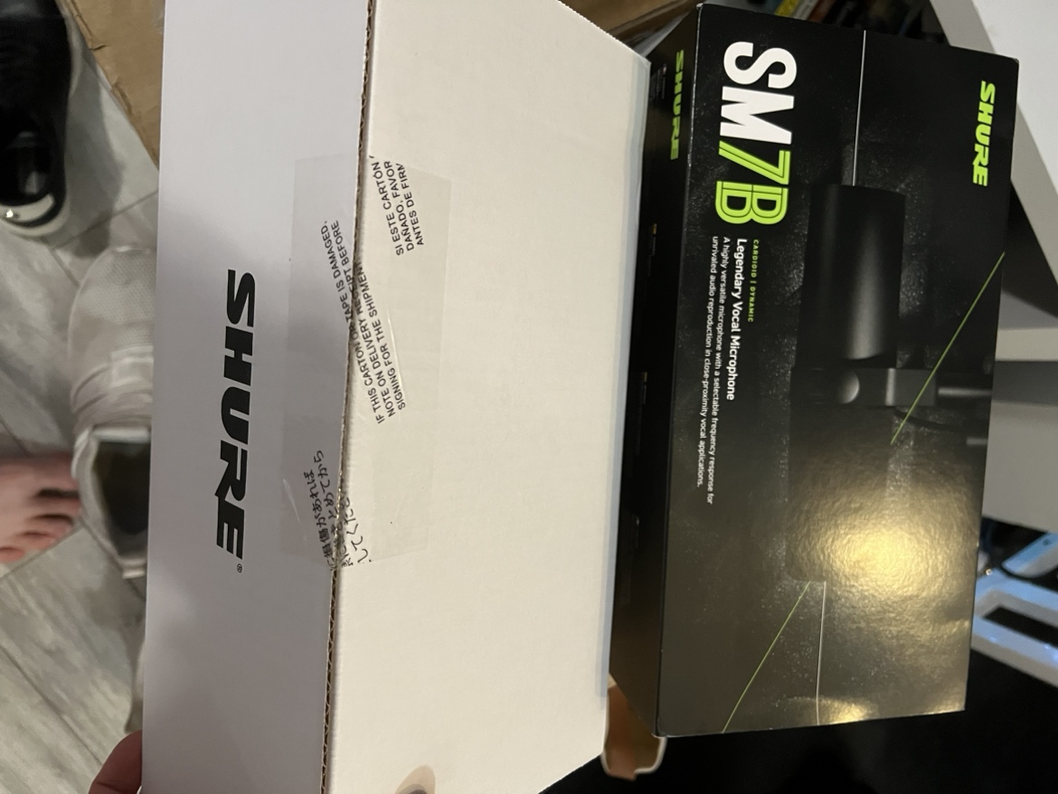Brand New Shure SM7B Microphone - photo 2