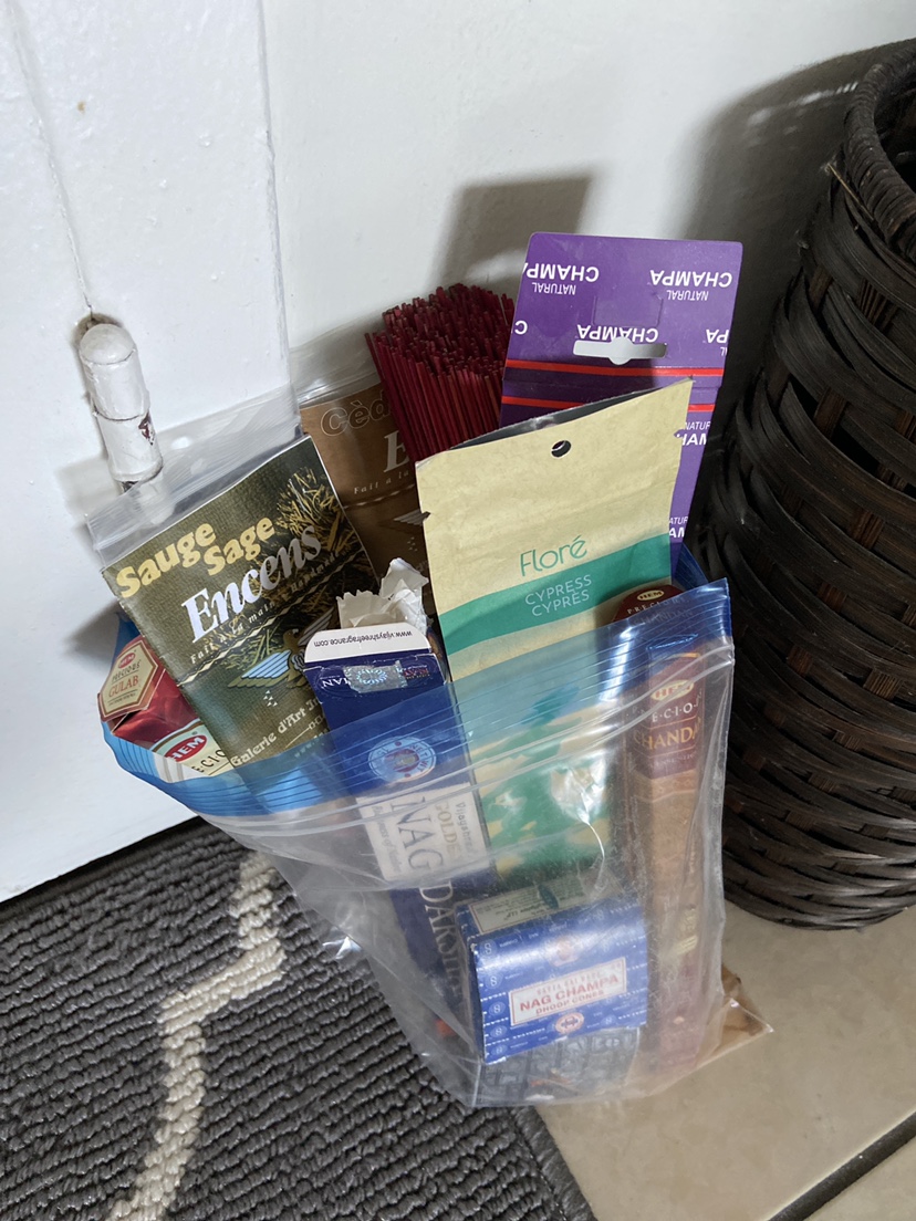 Bag of assorted incense thumbnail