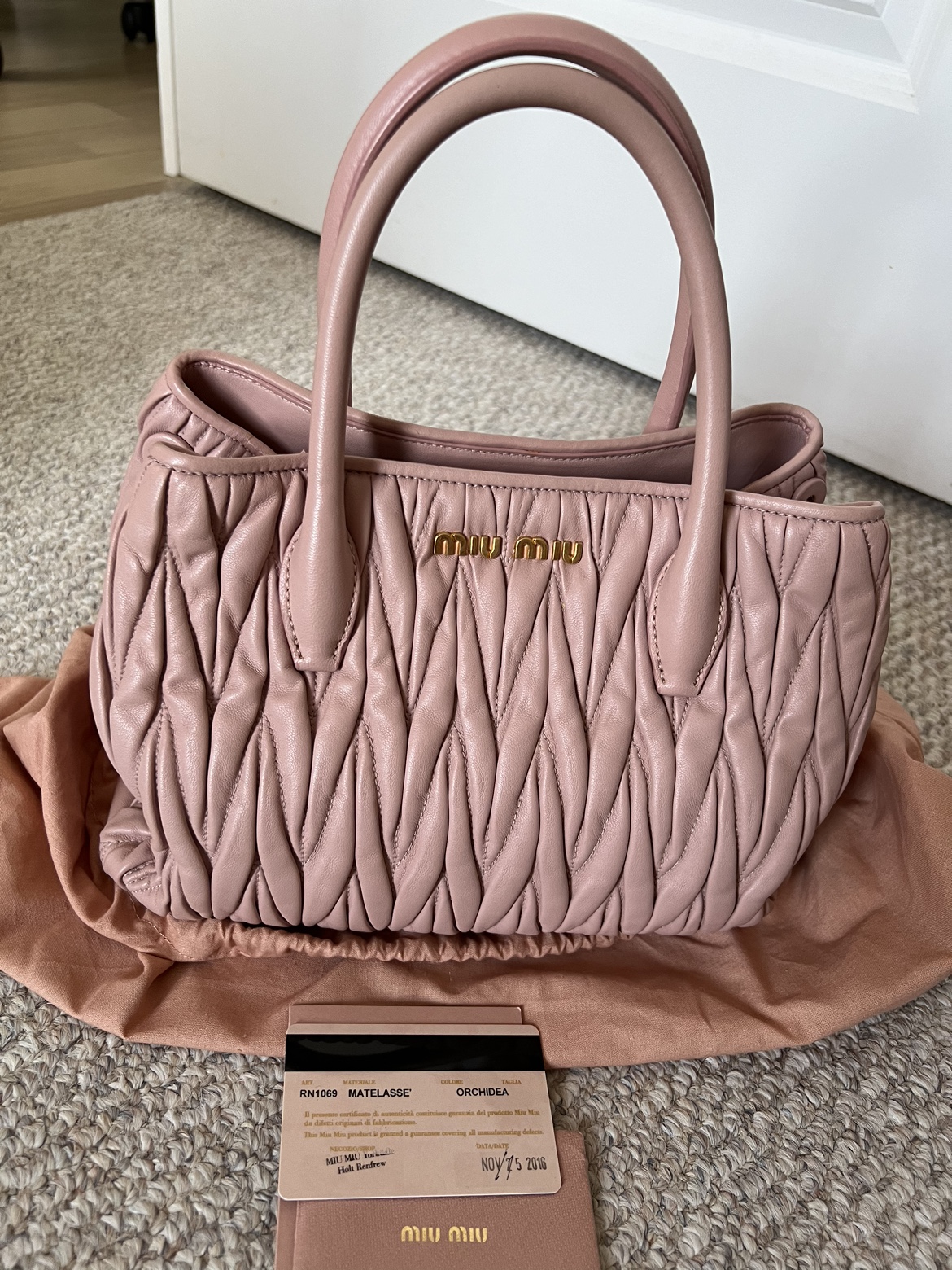 Miu Miu Matelasse Nappa Leather Bag Orchidea RN1069 image indicator(2)