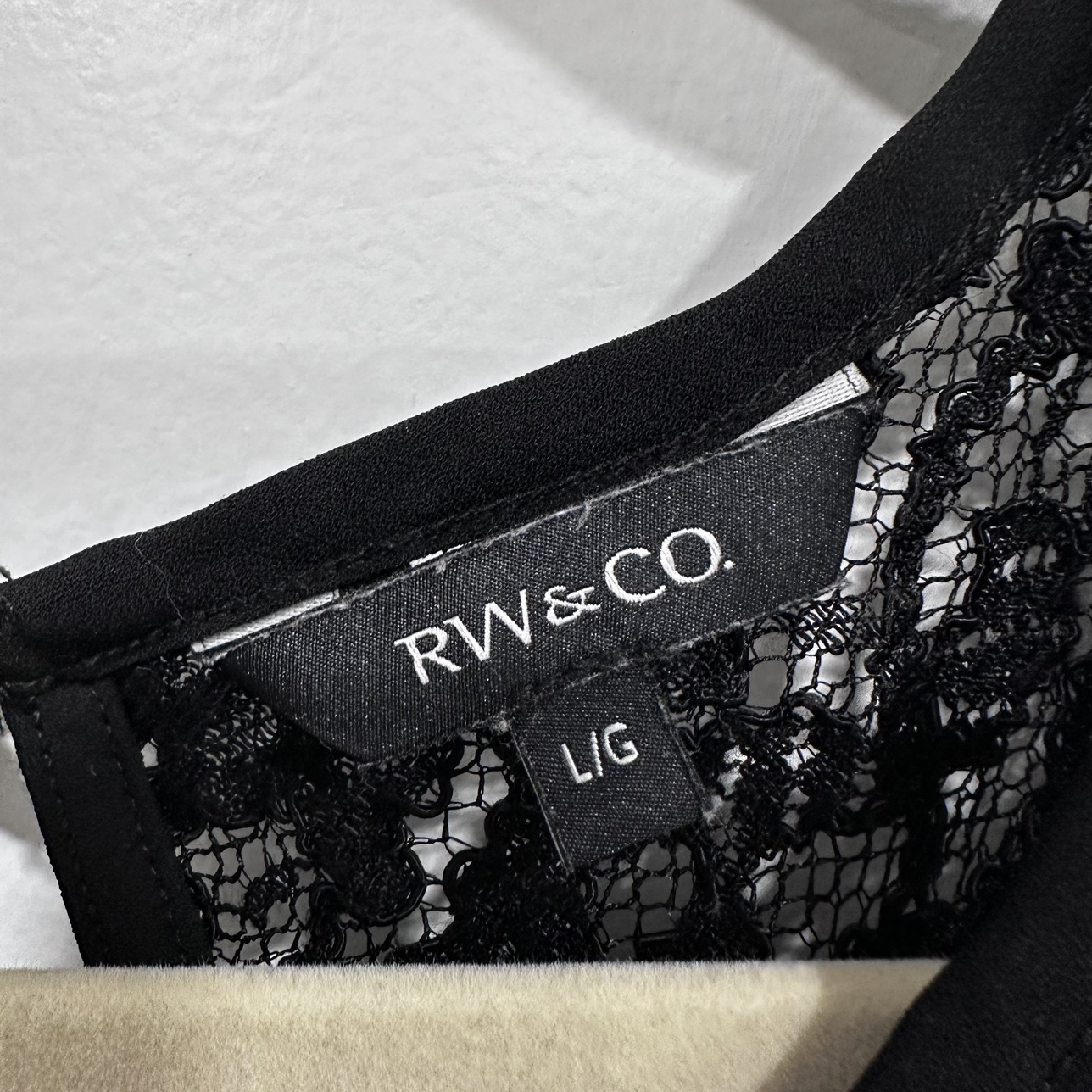 Rw&Co bird print lace top image indicator(6)