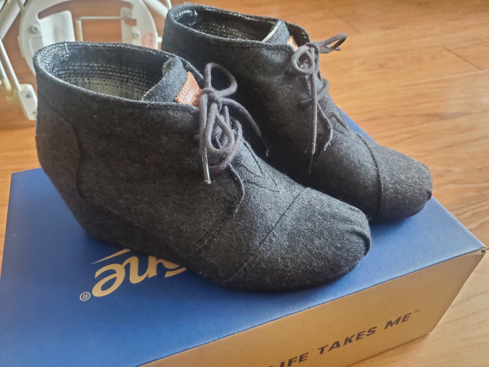 TOMS wool shoes - photo 2