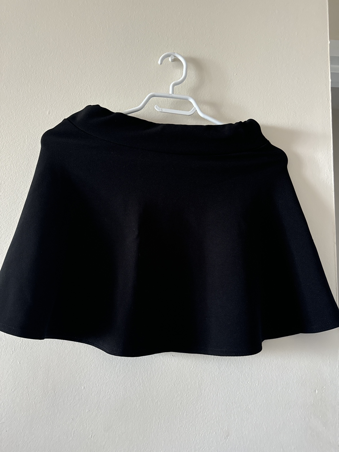 Black banding skirt