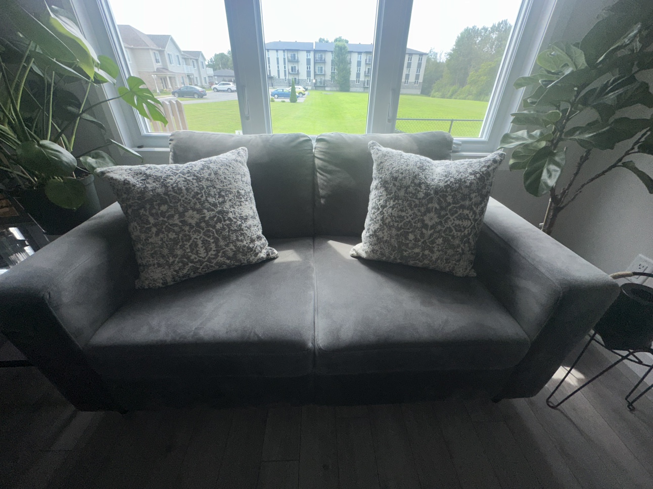 Sofa / Couch - photo 3