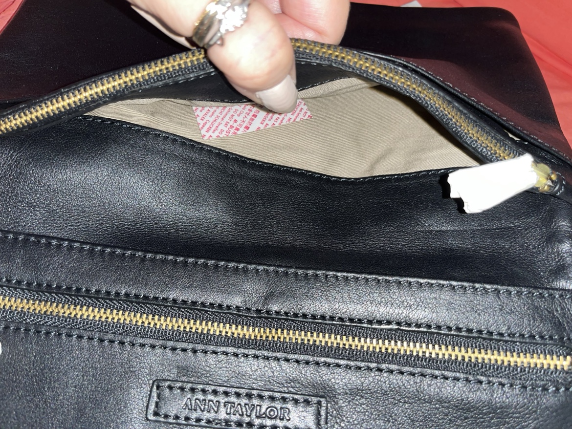 BNWT ANN TAYLOR LEATHER FOLD CLUTCH image indicator(9)