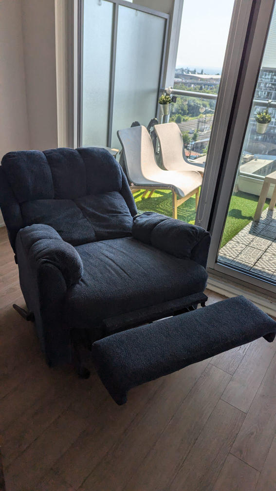 Navy Blue reclining chair - photo 3