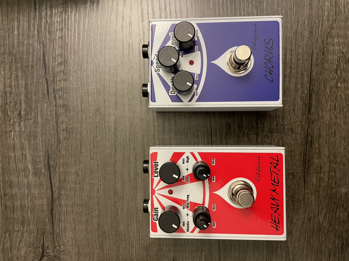 Two California guitar pedals( Heavy Metal distortion and Chorus) image indicator(2)