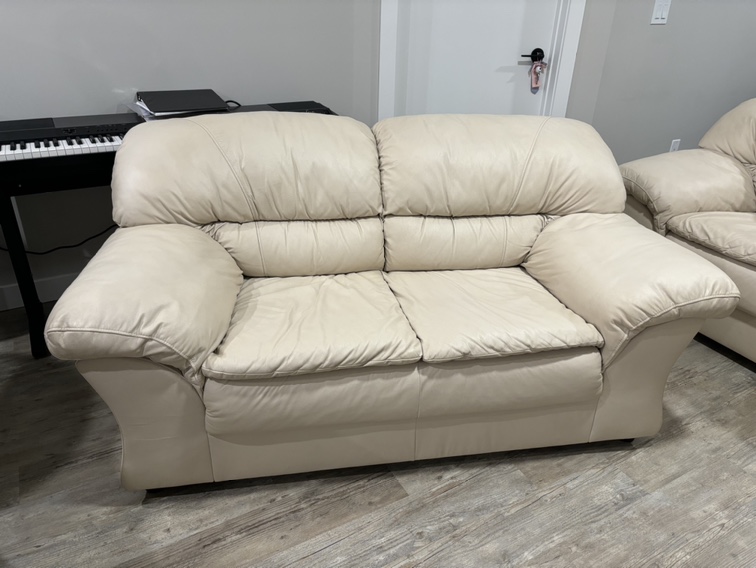 Full set 3 pieces leather sofa made in Canada - photo 2