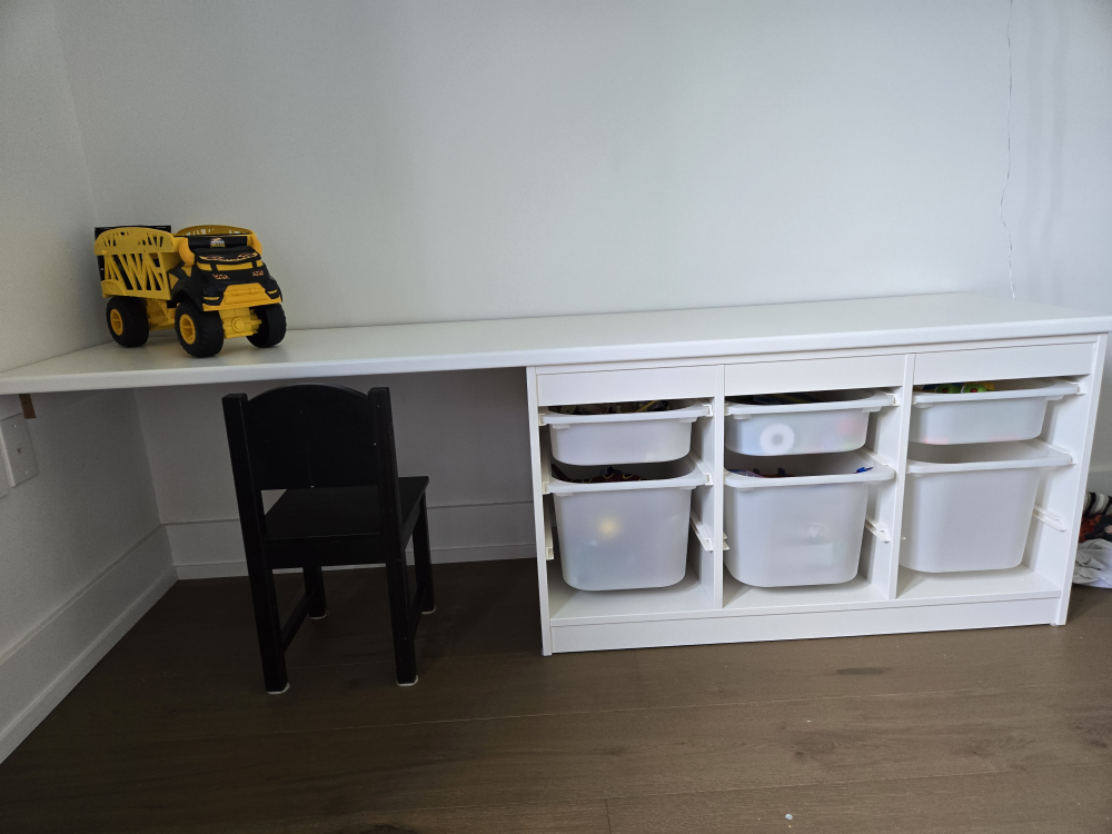 Kids Work Station /Toy Organization thumbnail