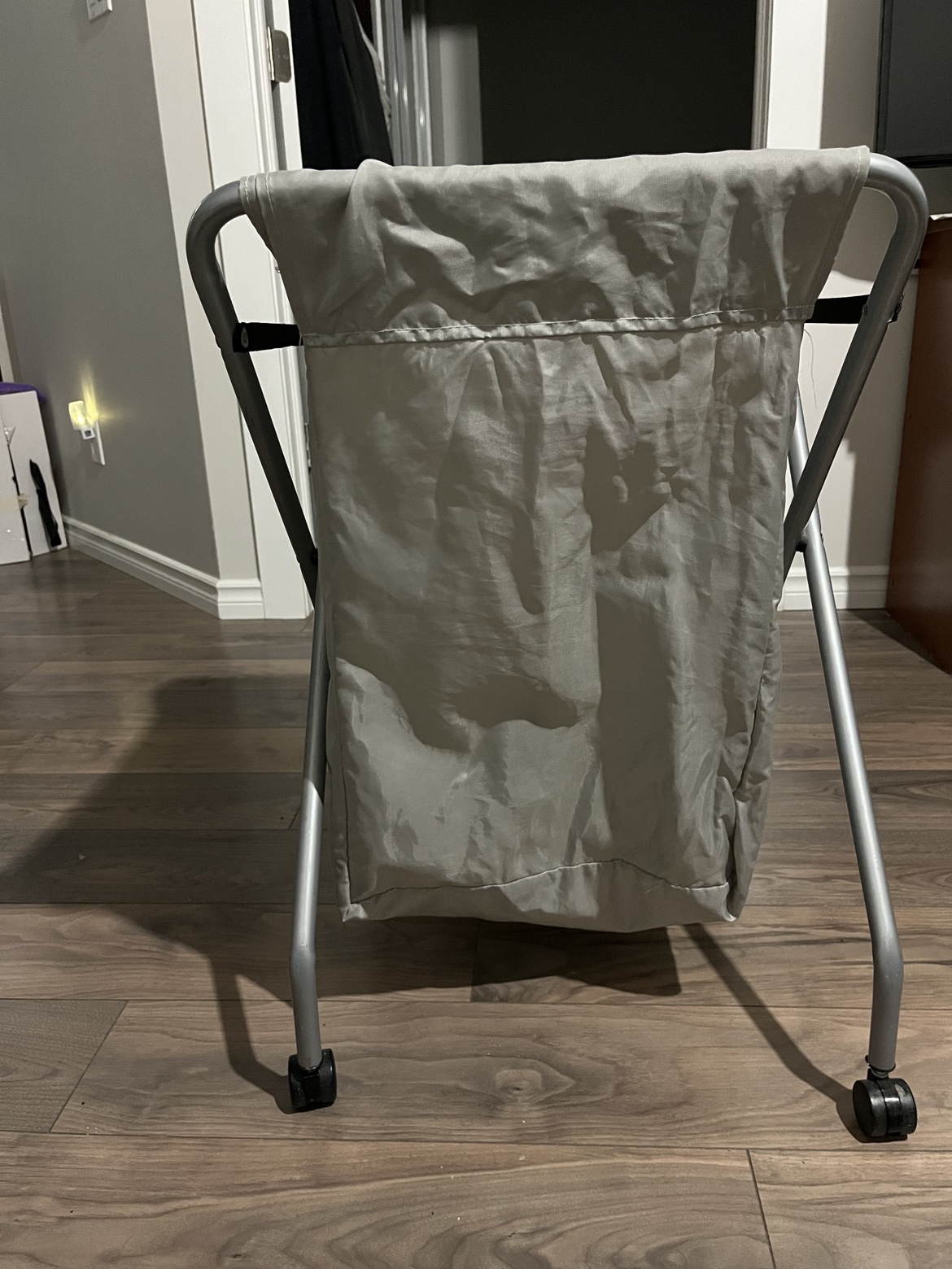 Laundry Hamper with Wheels