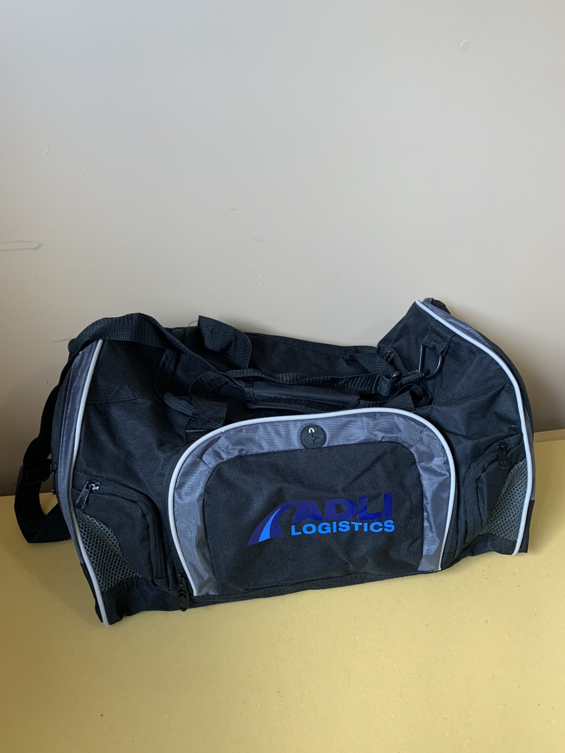 Gym bag thumbnail