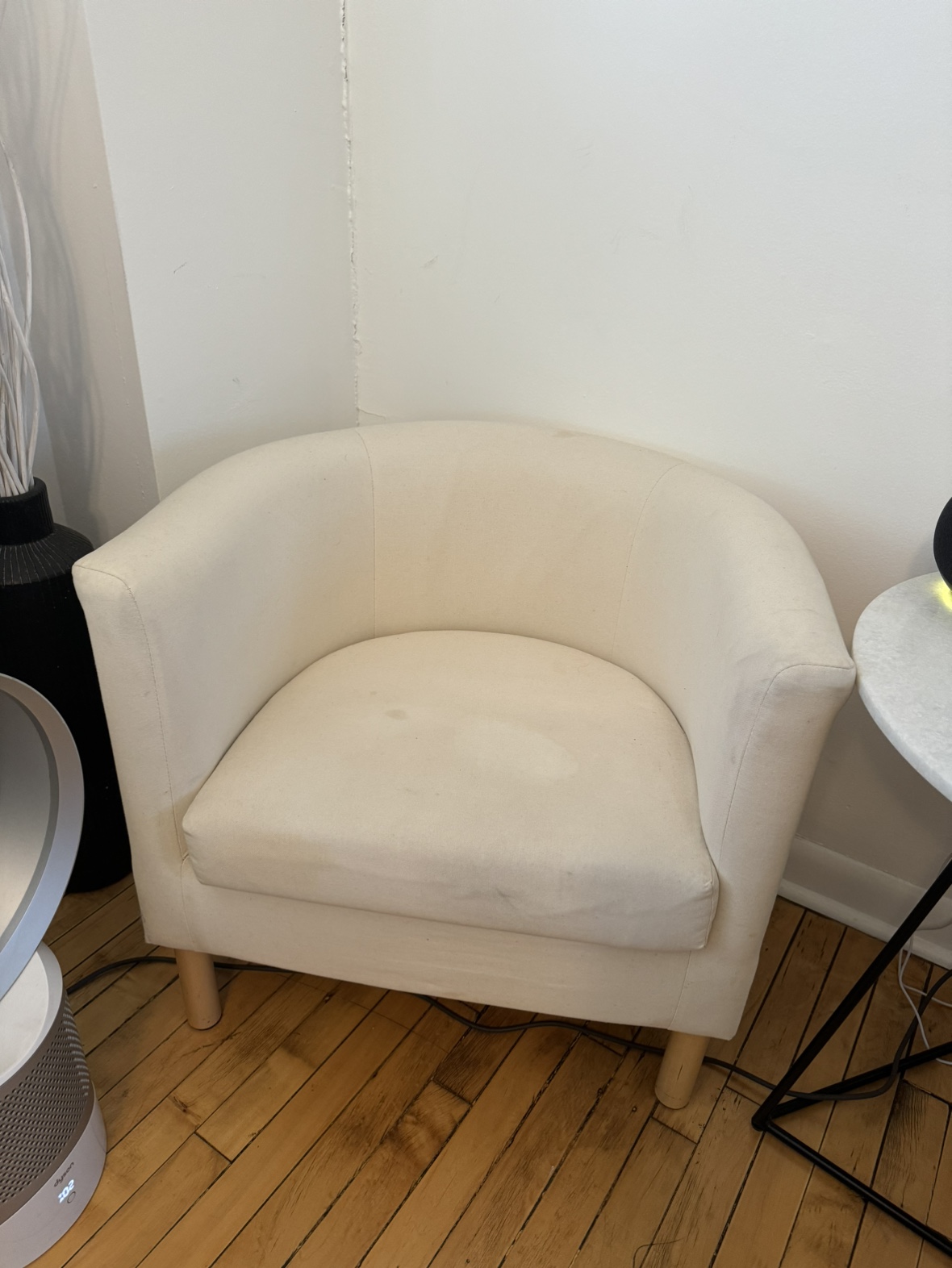 2 Ivory Accent Chairs - photo 3