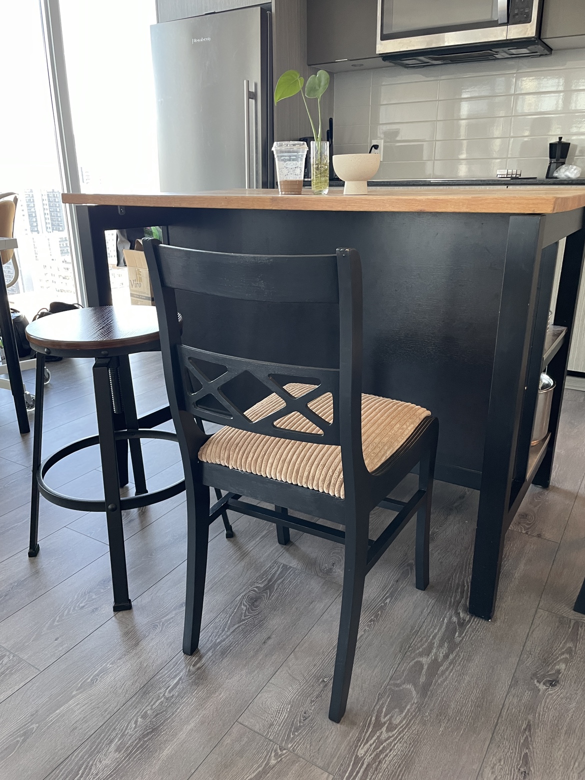 Renovated a pair of dining chairs - photo 3