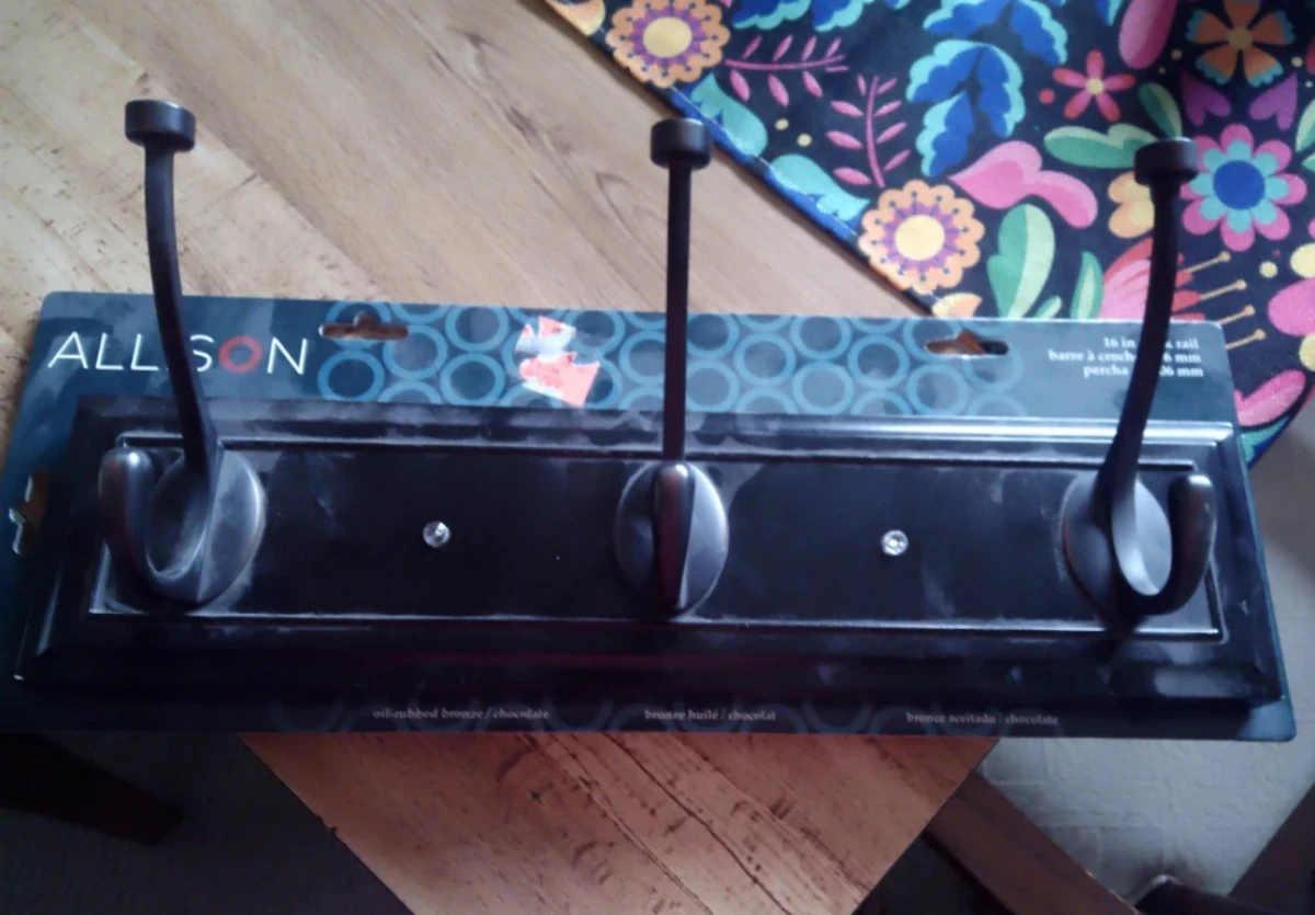 metal coat rrack image indicator(2)