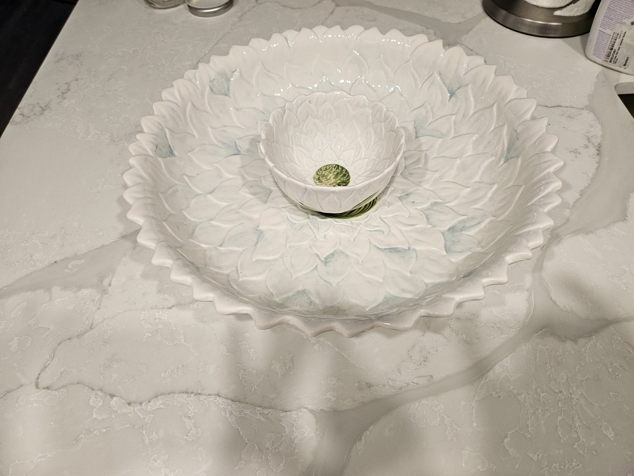 New Mikasa Chip & Dip 2 piece set image indicator(4)