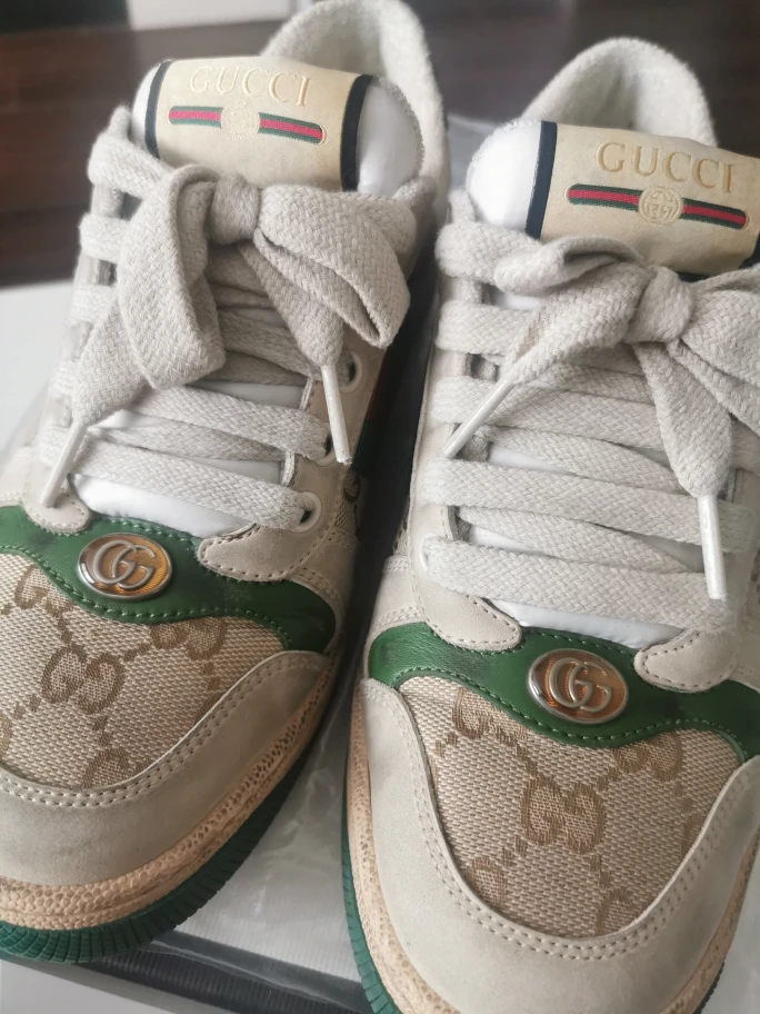 Gucci women's sneaker image indicator(3)