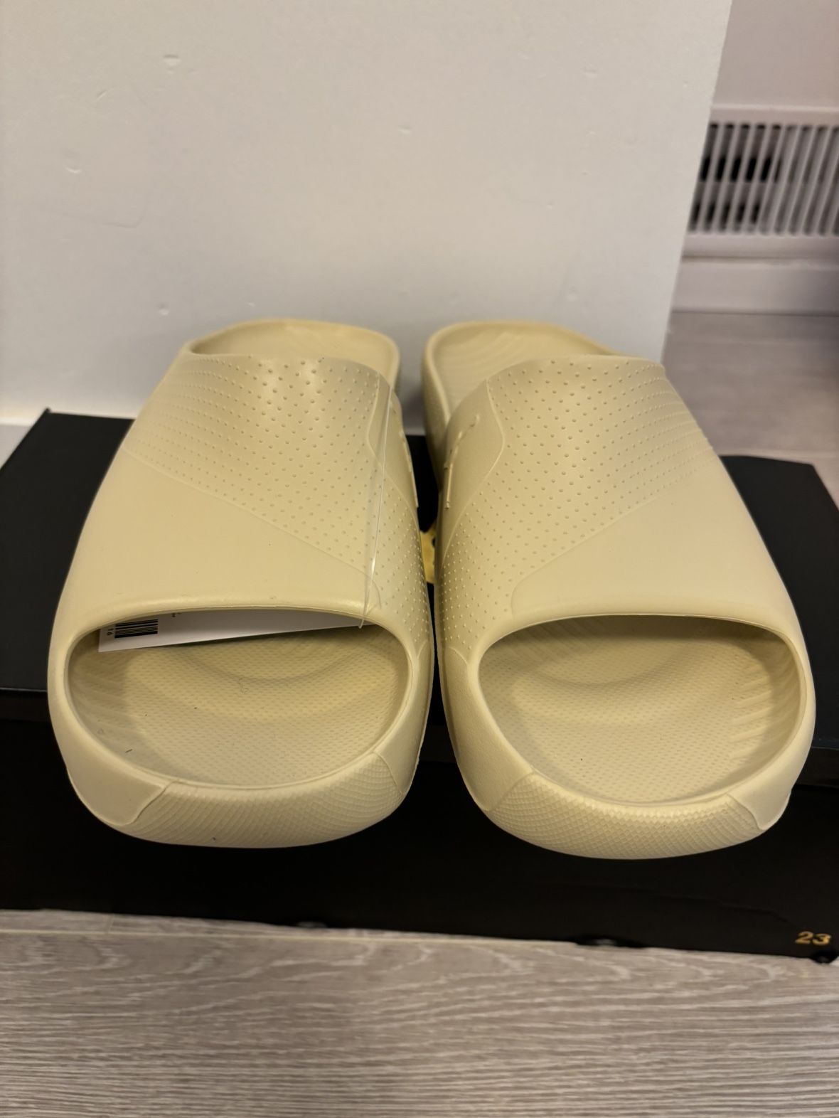 Jordan Post Slide image indicator(2)