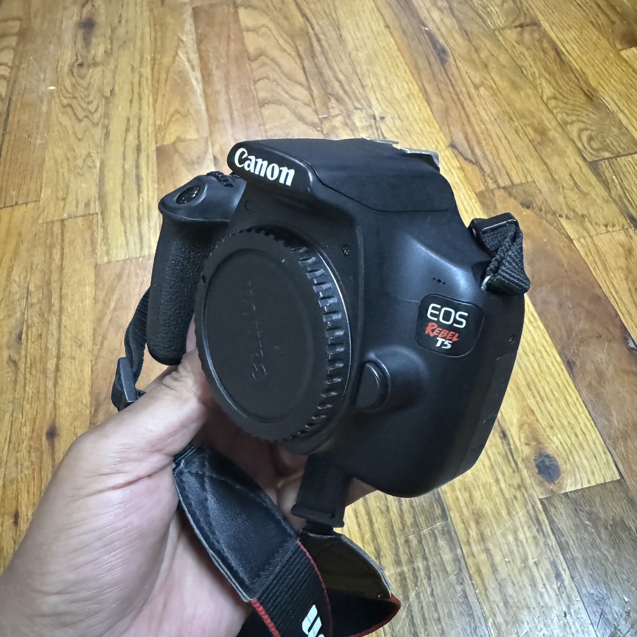 Canon t5 camera body only