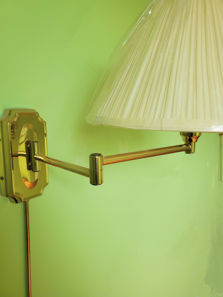 3 Like NEW extendible wall-mounted, plug-in lights image indicator(3)