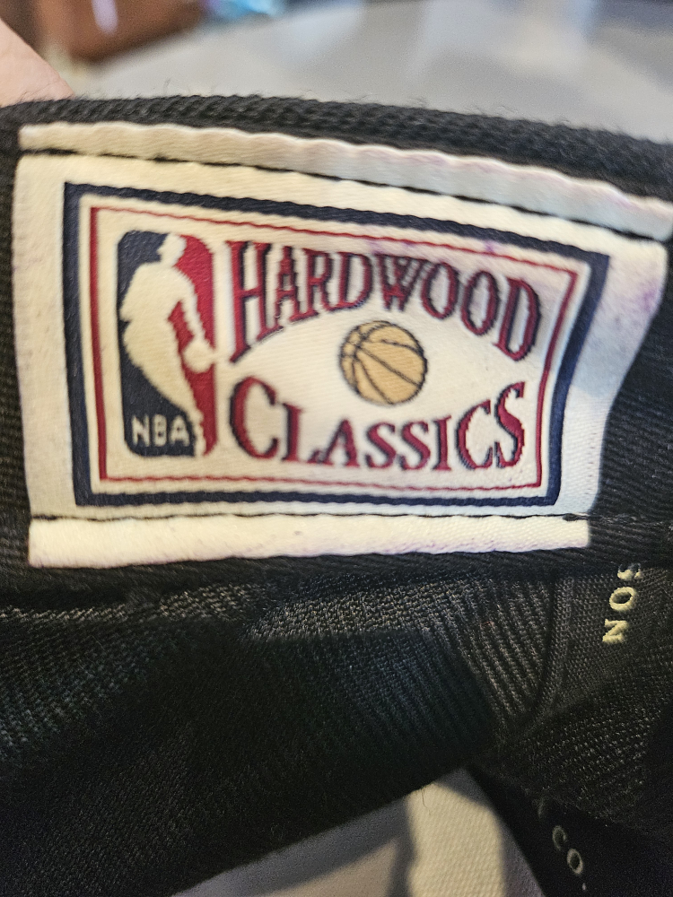 LA Lakers NBA Basketball Mitchell and Ness snapback hat image indicator(3)