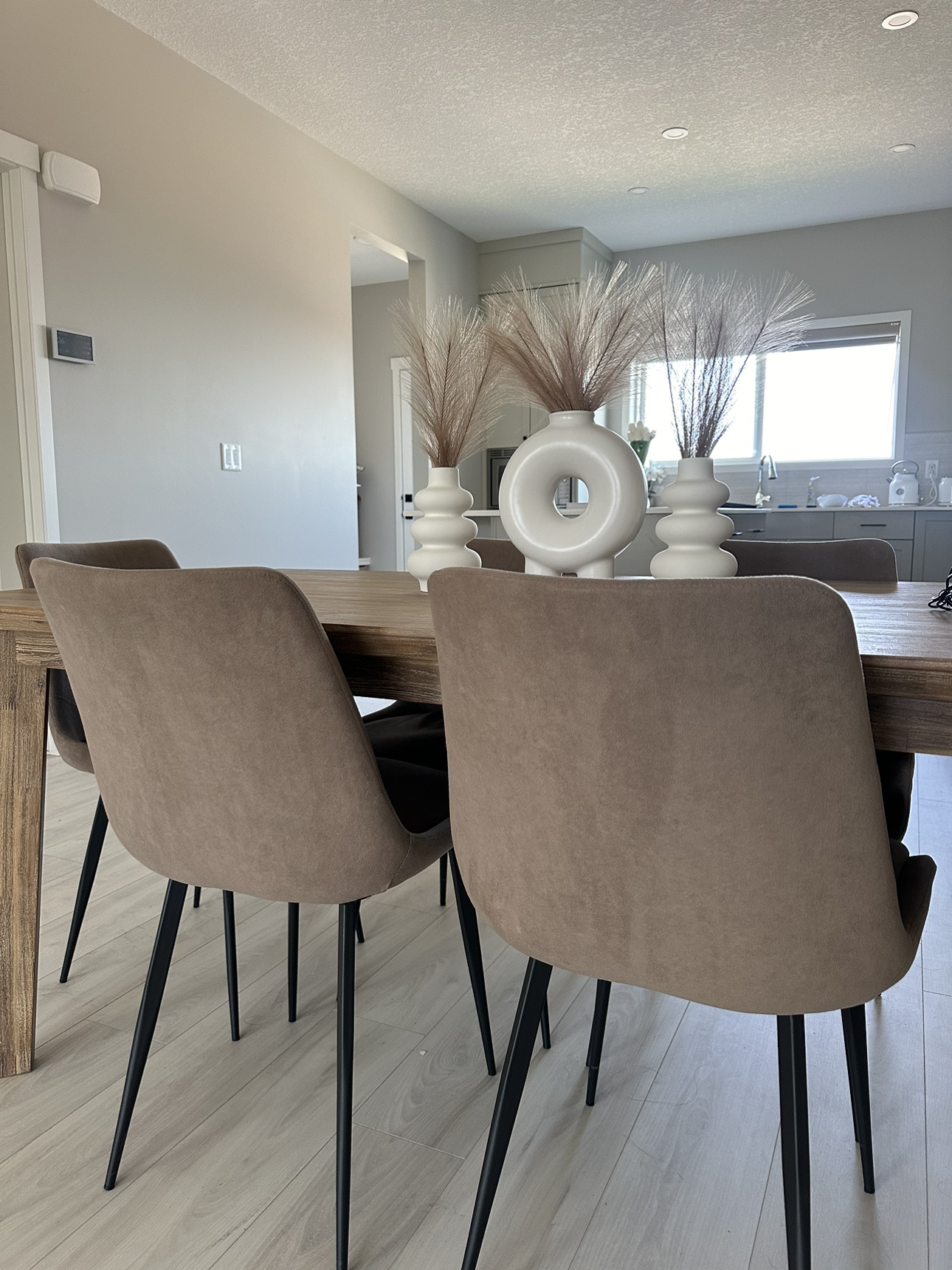 Dining chairs (6)