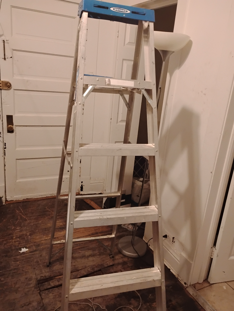 Werner 6-ft aluminum step ladder