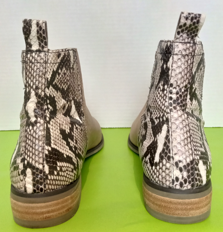 KATE & MEL ankle booties. Size 7 image indicator(2)