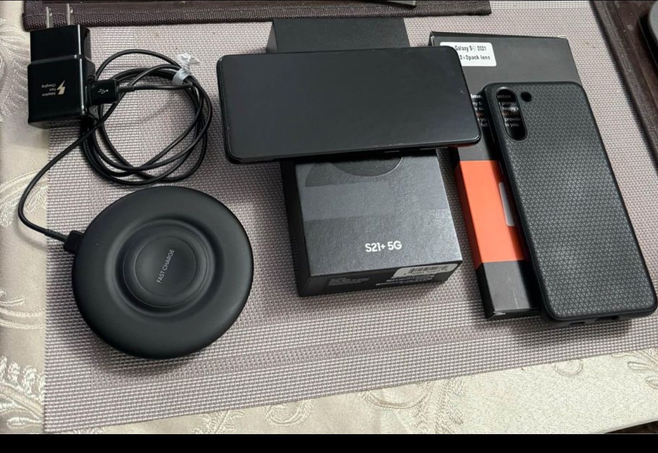 Selling Samsung 21+5G 128GB Black w/ Wireless Dock Charger