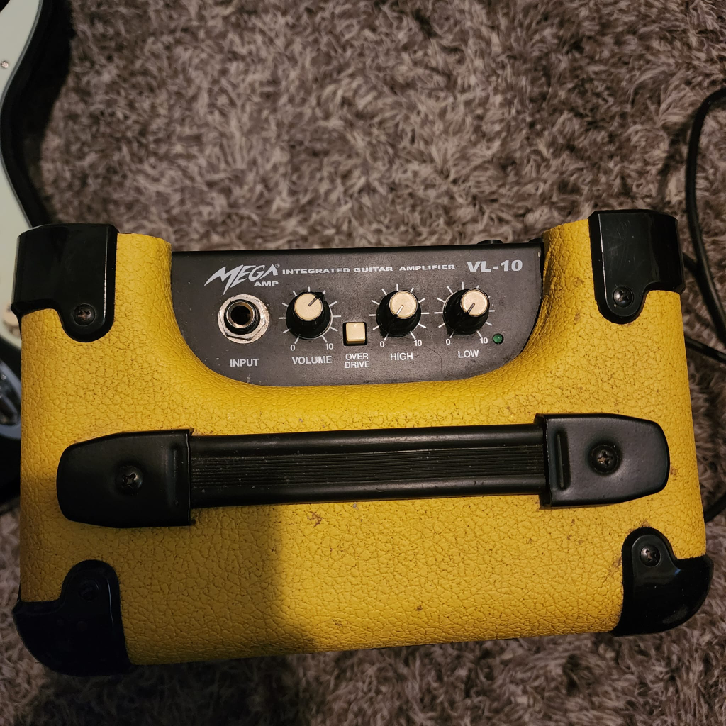 electric guitar jay turser with mega amp - photo 2