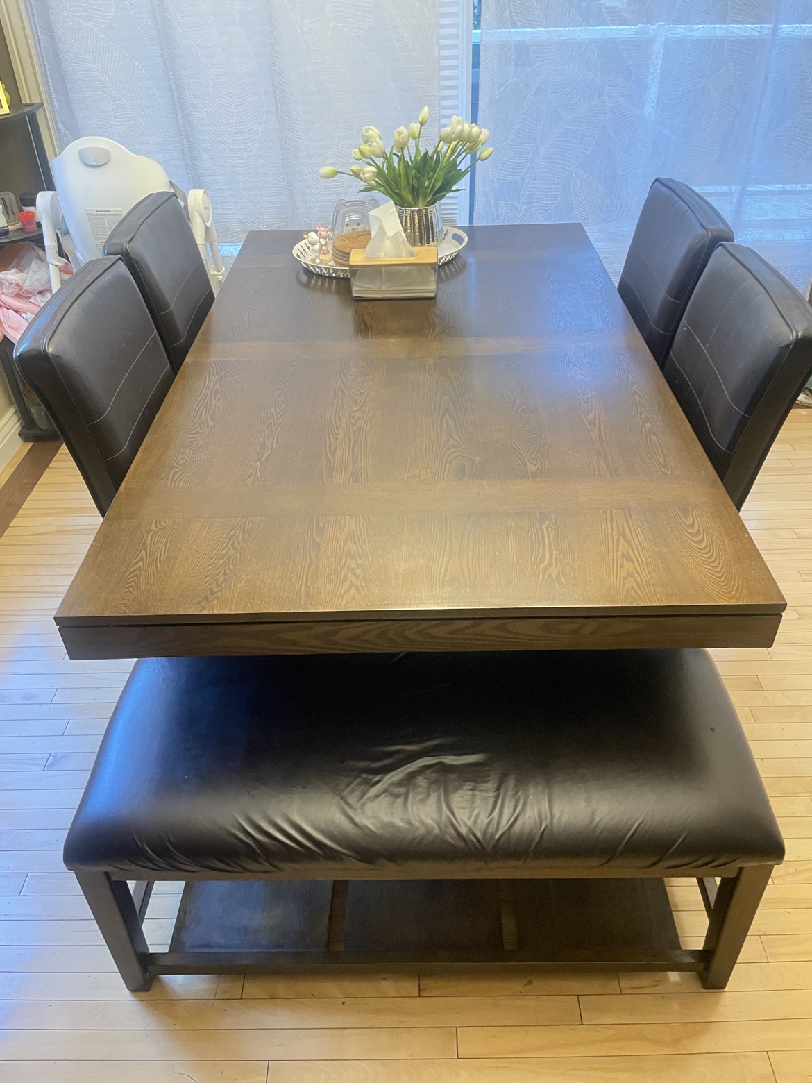 Dining Table ➕4 chairs ➕1 Bench, pick up in NW Calgary (Tuscany) - photo 5