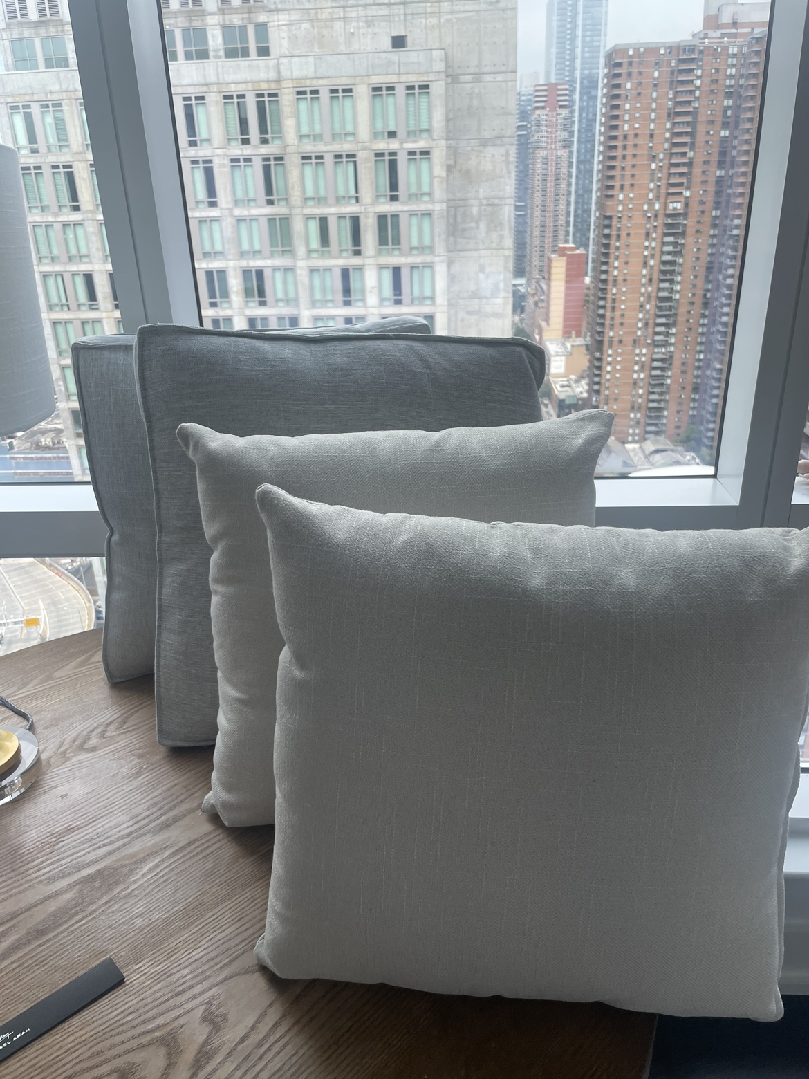Free pillows and pillow cases - photo 2