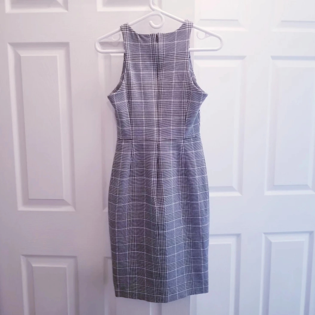 Banana Republic Dress, Plaid Print Sleeveless Midi 2 image indicator(7)