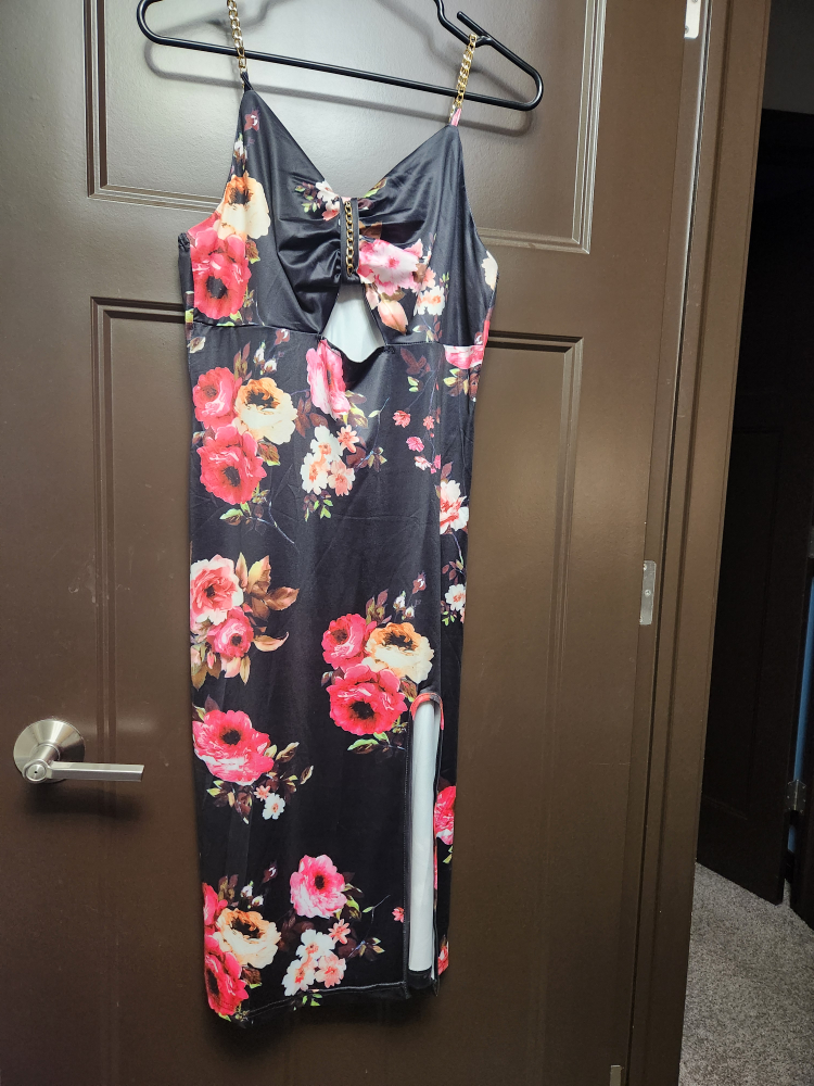 ⚽️ Ladies floral dress