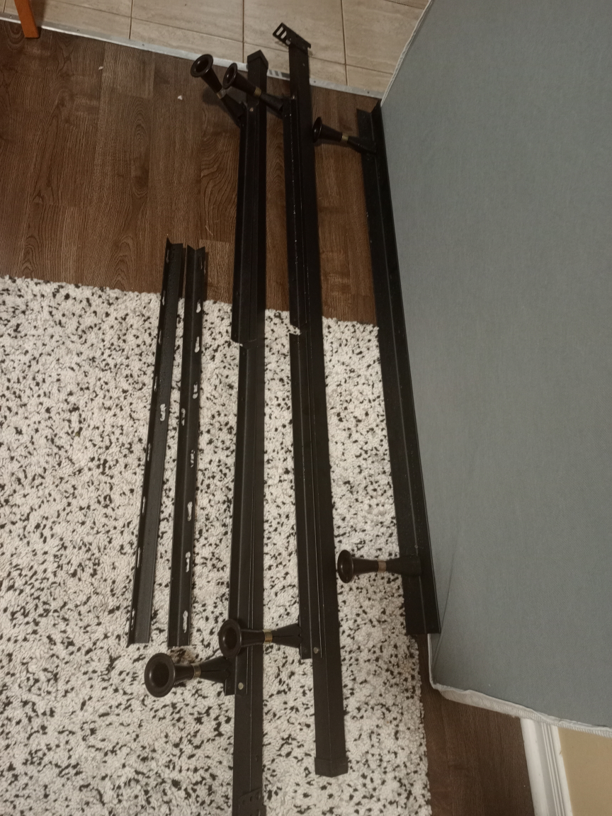 Queen bed frame with box - photo 3