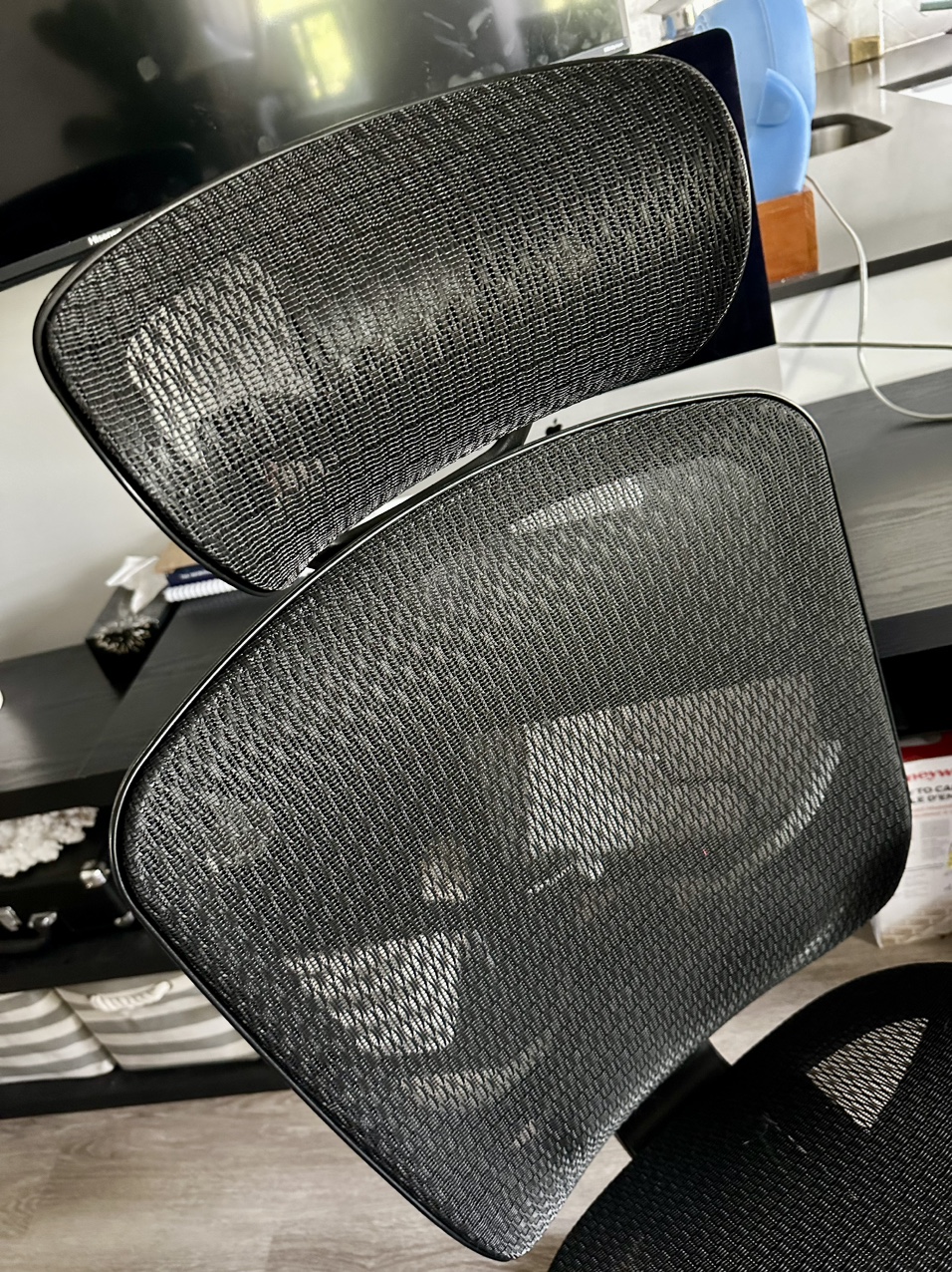 Mesh OFFICE CHAIR • Ergonomic w Lumbar + Headrest - photo 4