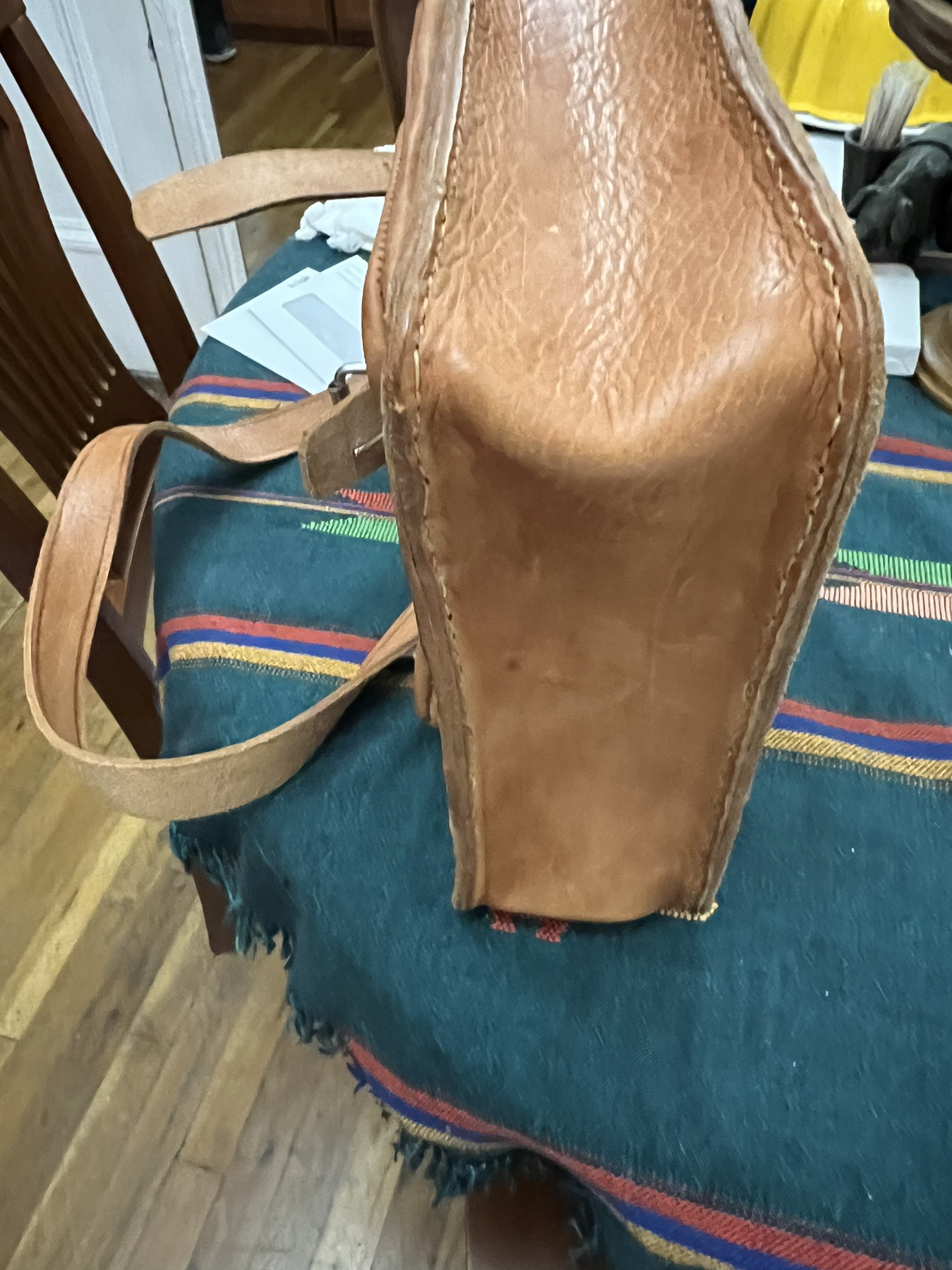 Real leather messenger bag  12x10 image indicator(6)