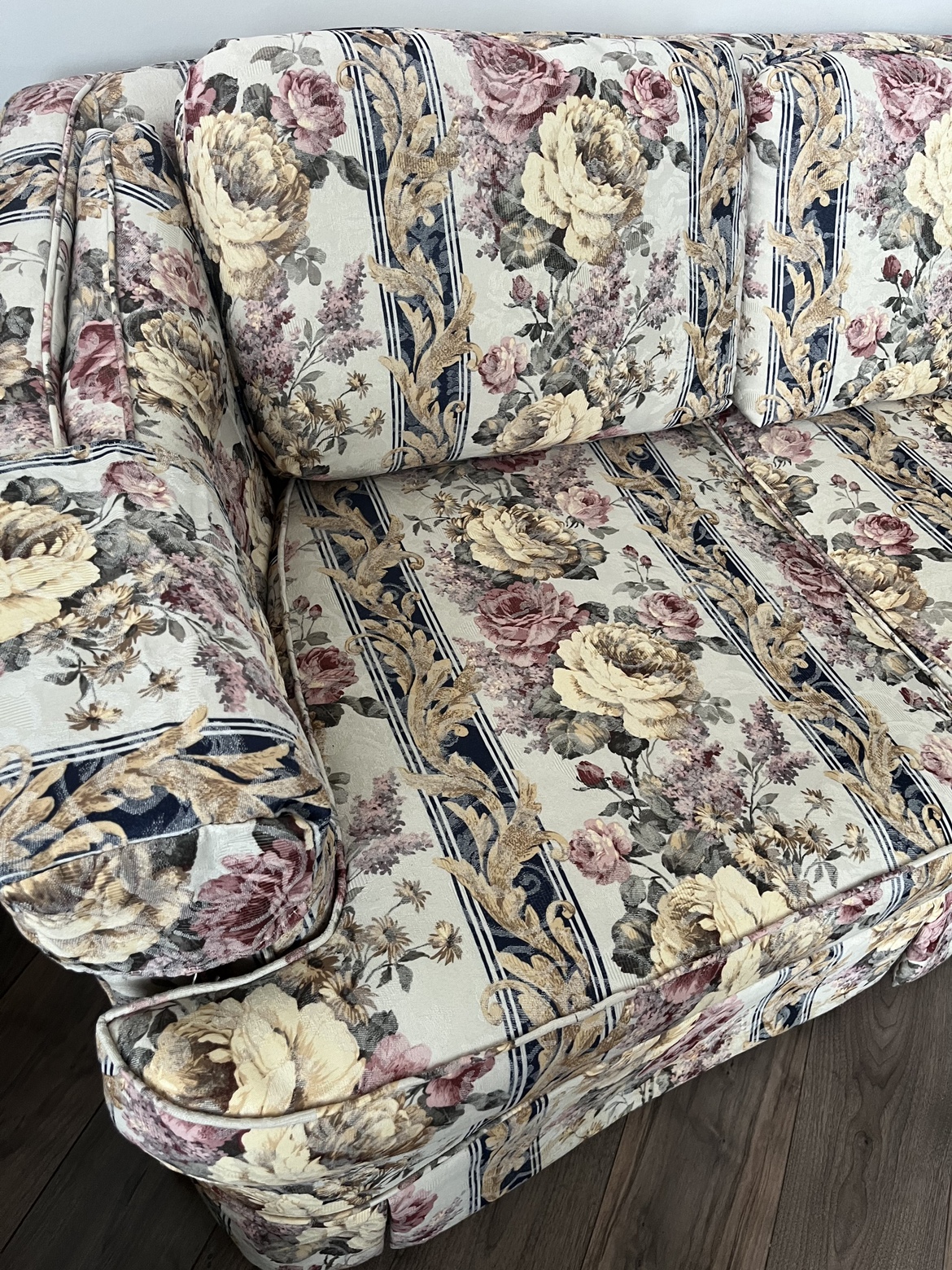 3-Seater Couch/ Sofa image indicator(8)