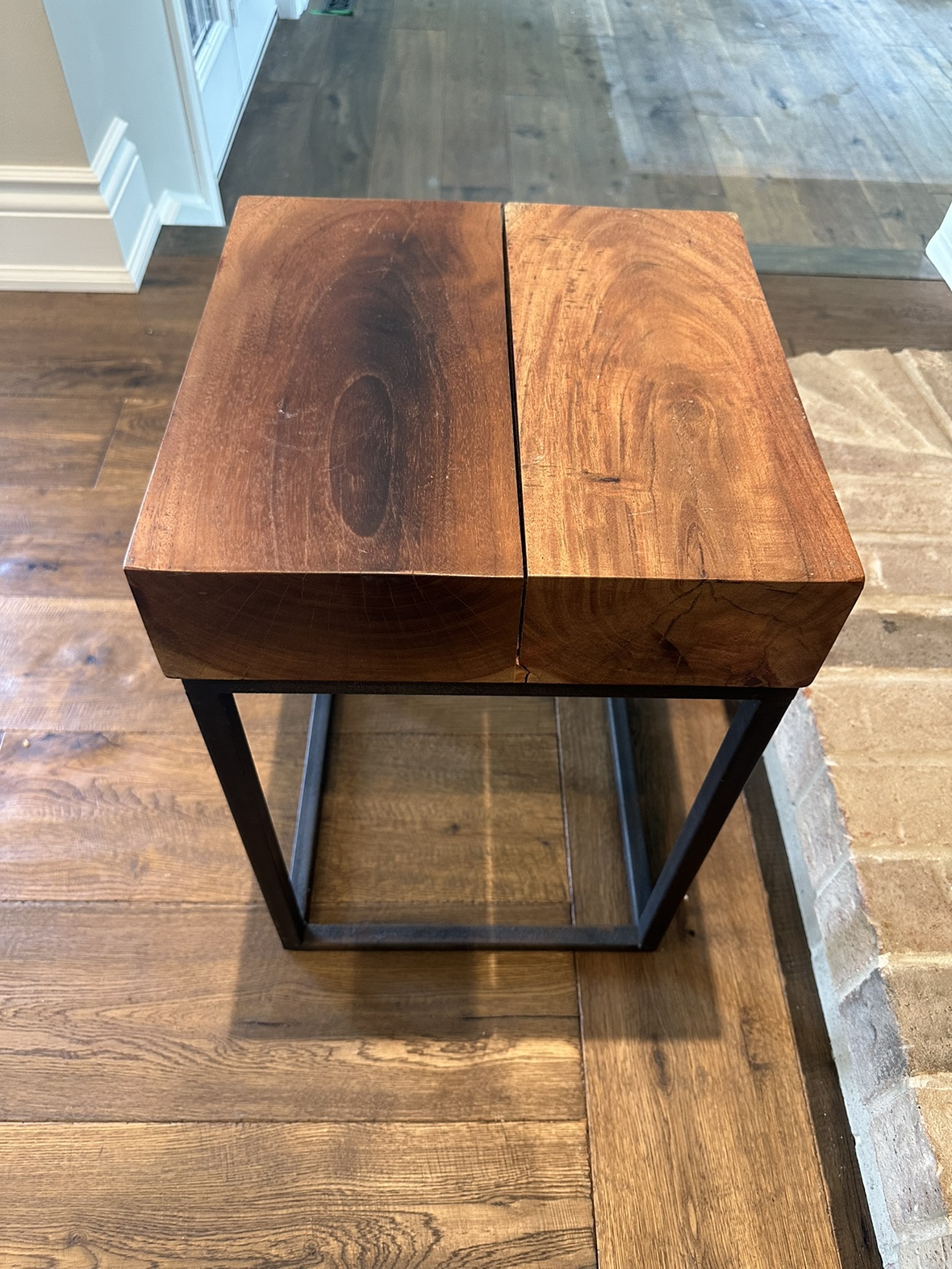 Natural solid wood side table - photo 2