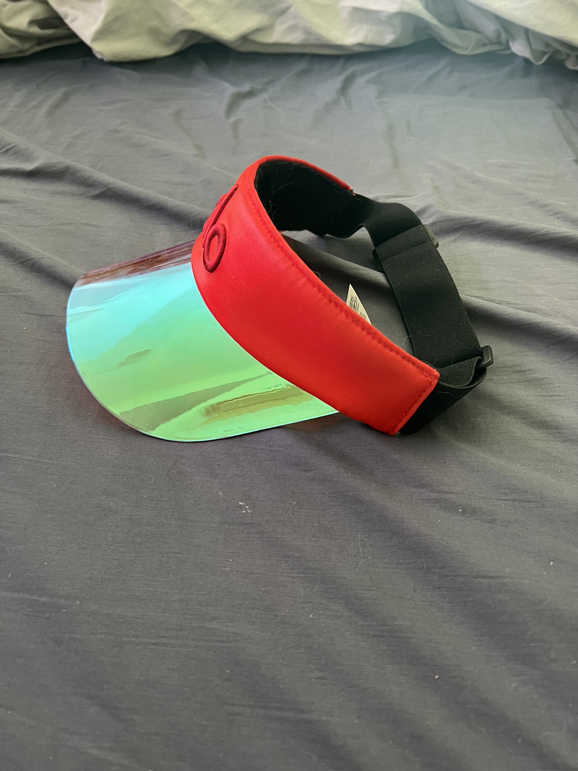 Alo Airlift Solar Visor Limited Edition Red - photo 2