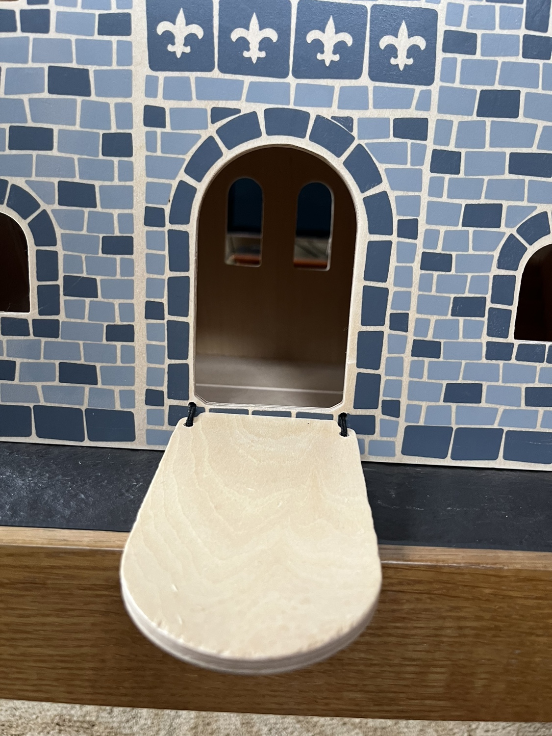Melissa & Doug fold & go Castle - photo 2