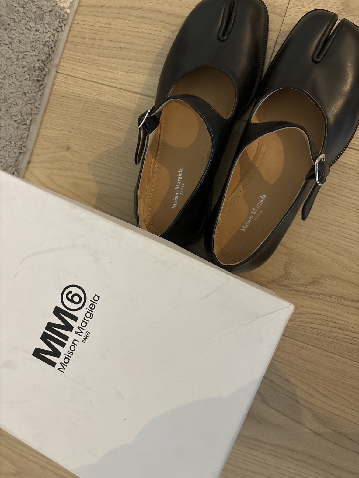 Maison Margiela Tabi split toe flats thumbnail