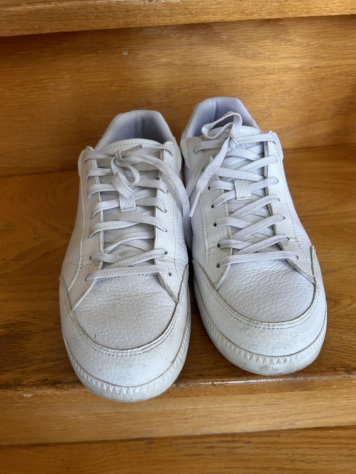 Lacoste Men's Graduate Cap Fashion Sneaker -White/Red Size 10